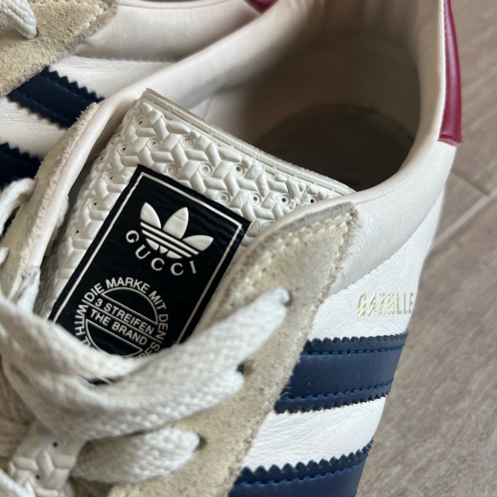 Gucci Gazelle White Sneakers with Blue Stripes - Picture 7 of 8